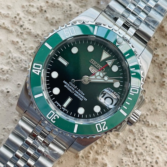 Seiko GMT Mod - Picture 1 of 2